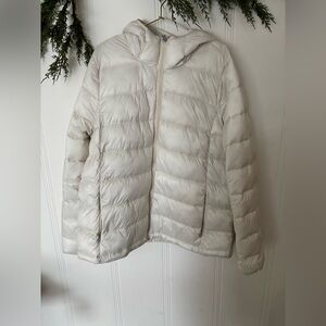 Athleta Women's Off-White Puffer Jacket